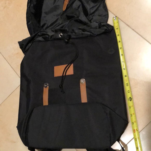 NEW Backpack - Picture 2 of 6